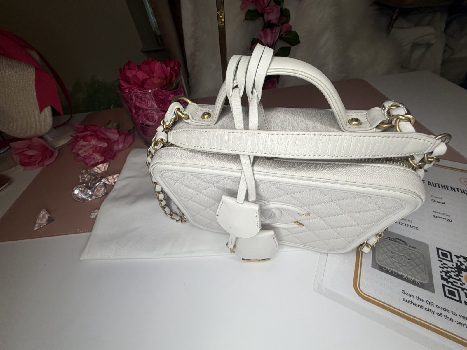 Authentic Chanel CC Filigree Vanity Case White Caviar Gold Hardware COA ICONIC