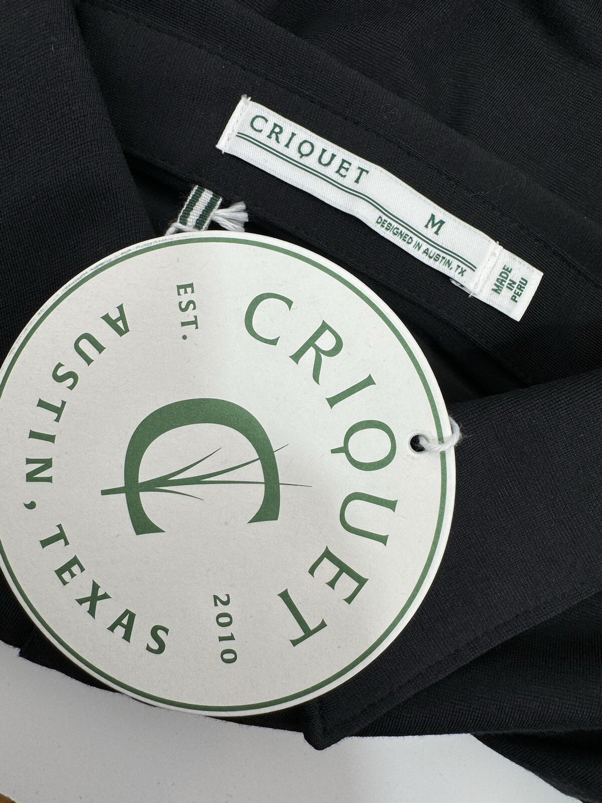 CRIQUET Austin – NEW w TAG – Embroidered Logo M Pocket Golf Polo Shirt