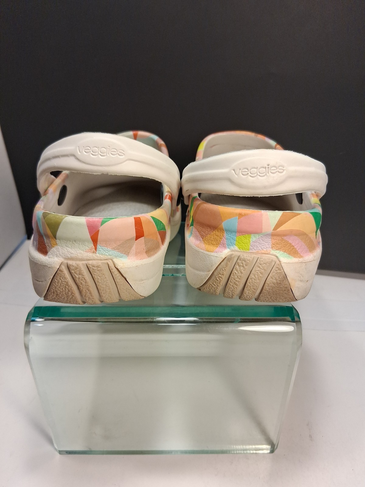 “Veggies” Croc Alternative Multi-color Padded Removable Insole Clogs Size 9