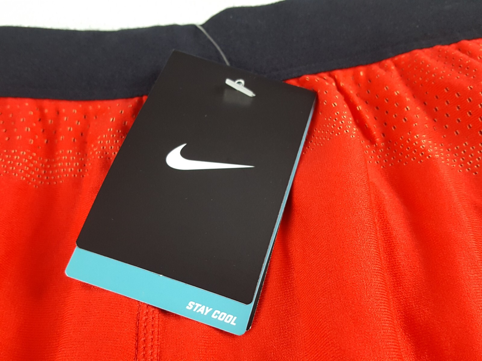 Nike Flyknit Athletic Football Basketball Shorts Men’s Red Large 815553-657 NEW