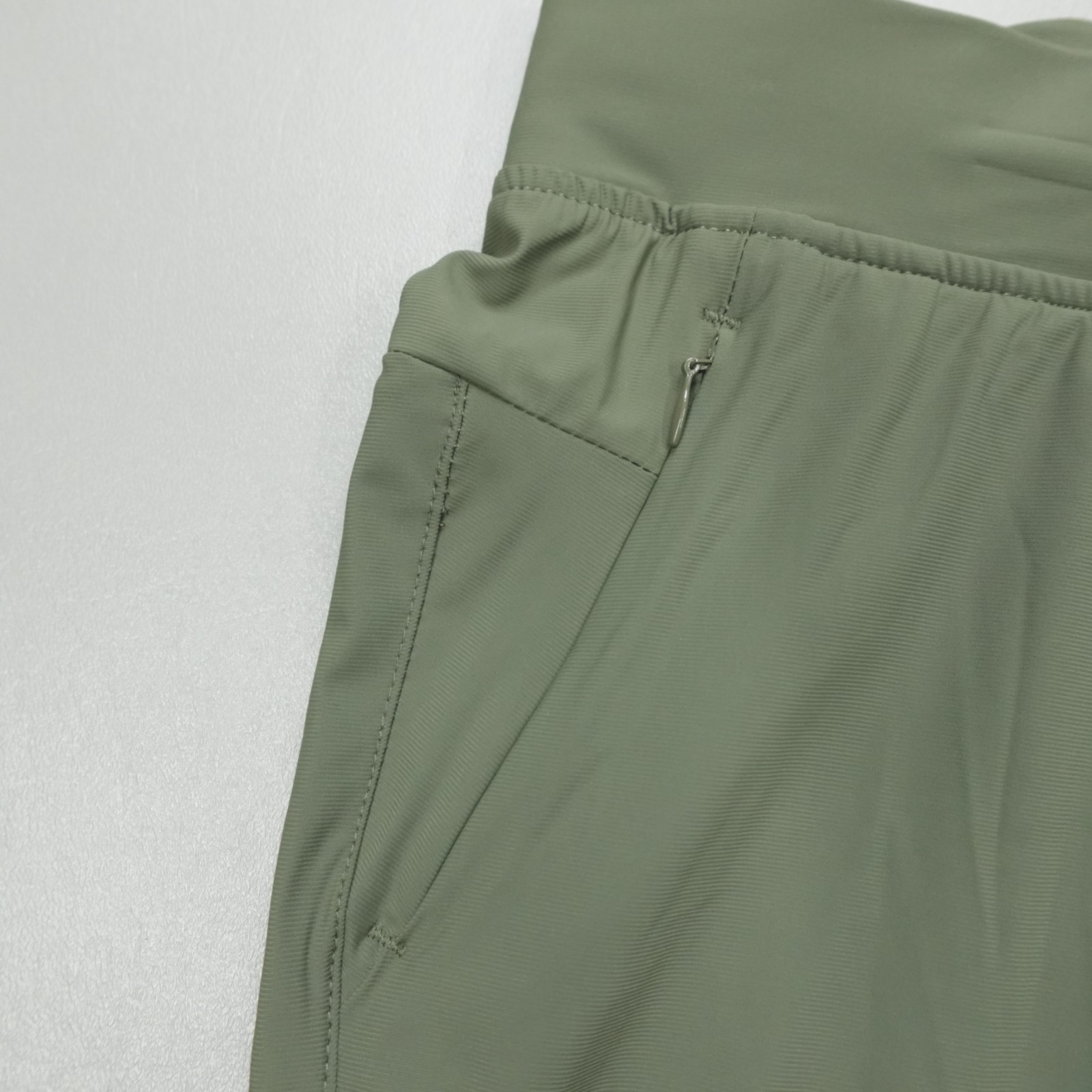 Kenneth Cole Active Tech Jogger Ankle Zip DWR Lightweight Reflective Olive