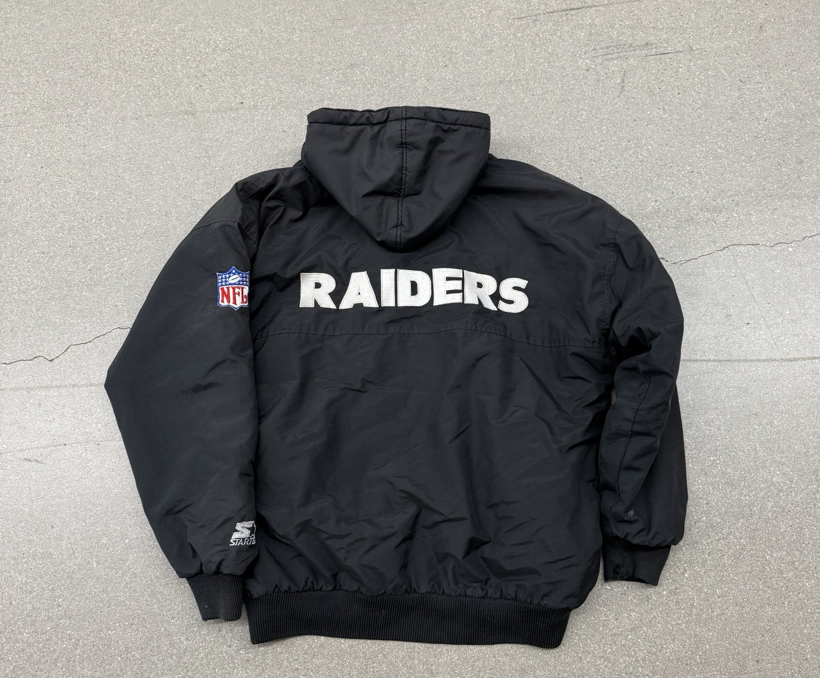 Vintage 80’s Raiders Starter Black Puffer Jacket Men’s Large Hooded *READ* NFL