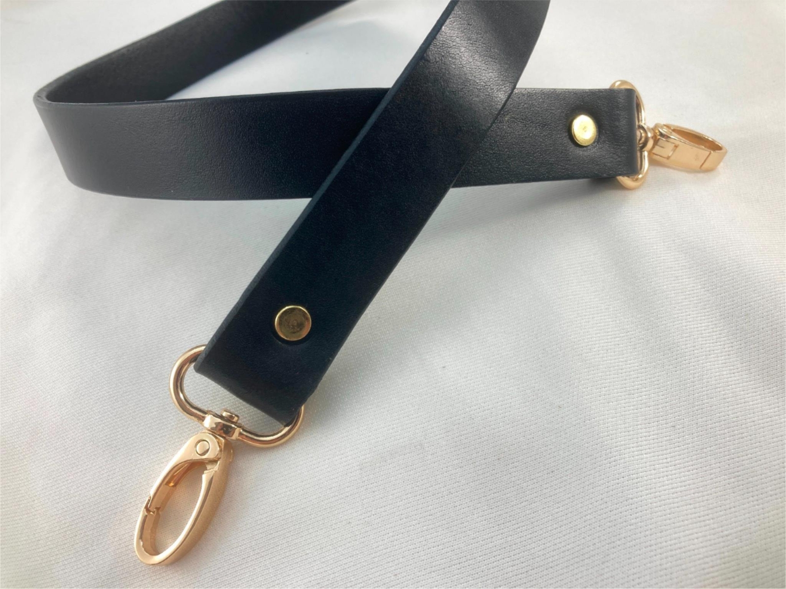 1.5 in. Wide Leather Cross Body Bag Luggage Replacement Strap 4 Colors 8 Widths