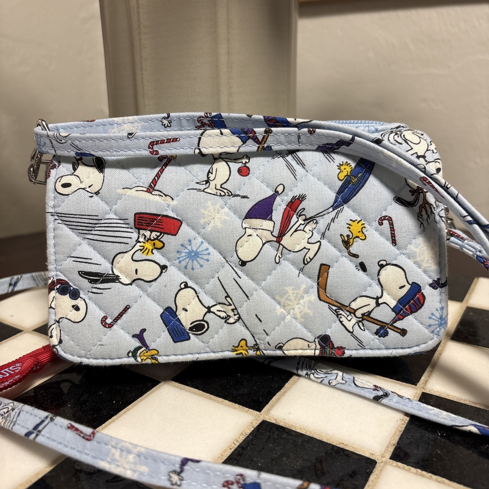 Vera Bradley 2021 Ski Jump Snoopy Peanuts Gang RFID All In One Crossbody Bag