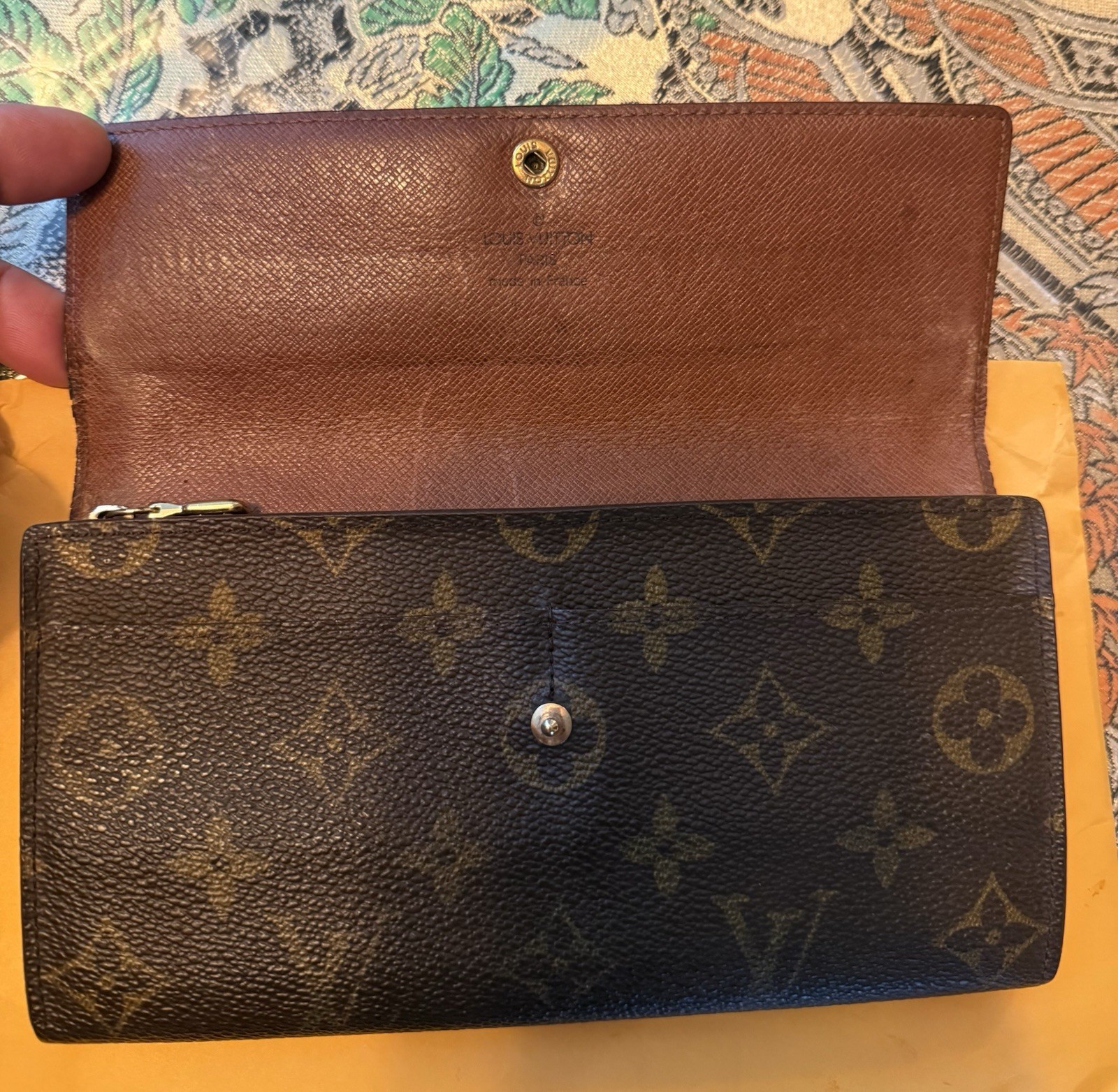 Louis Vuitton Brown Logo Wallet Folding Flap Snap Zip Coin Pocket Compartments