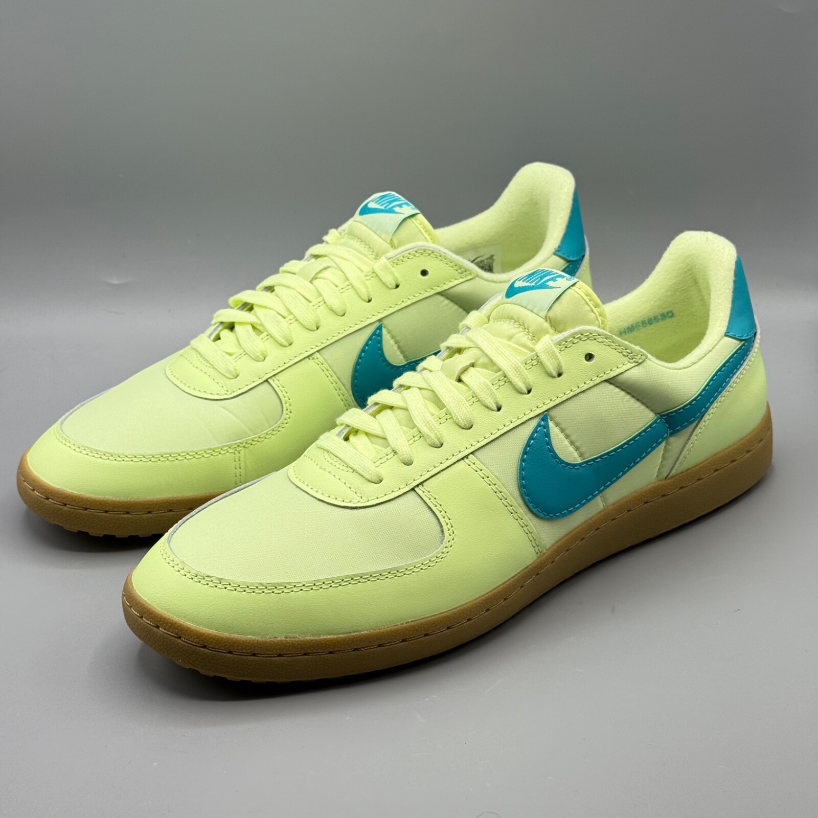 Nike Men’s 12.5 Sneakers Soccer Inspired Street Volt Field General 82 SP HM5685