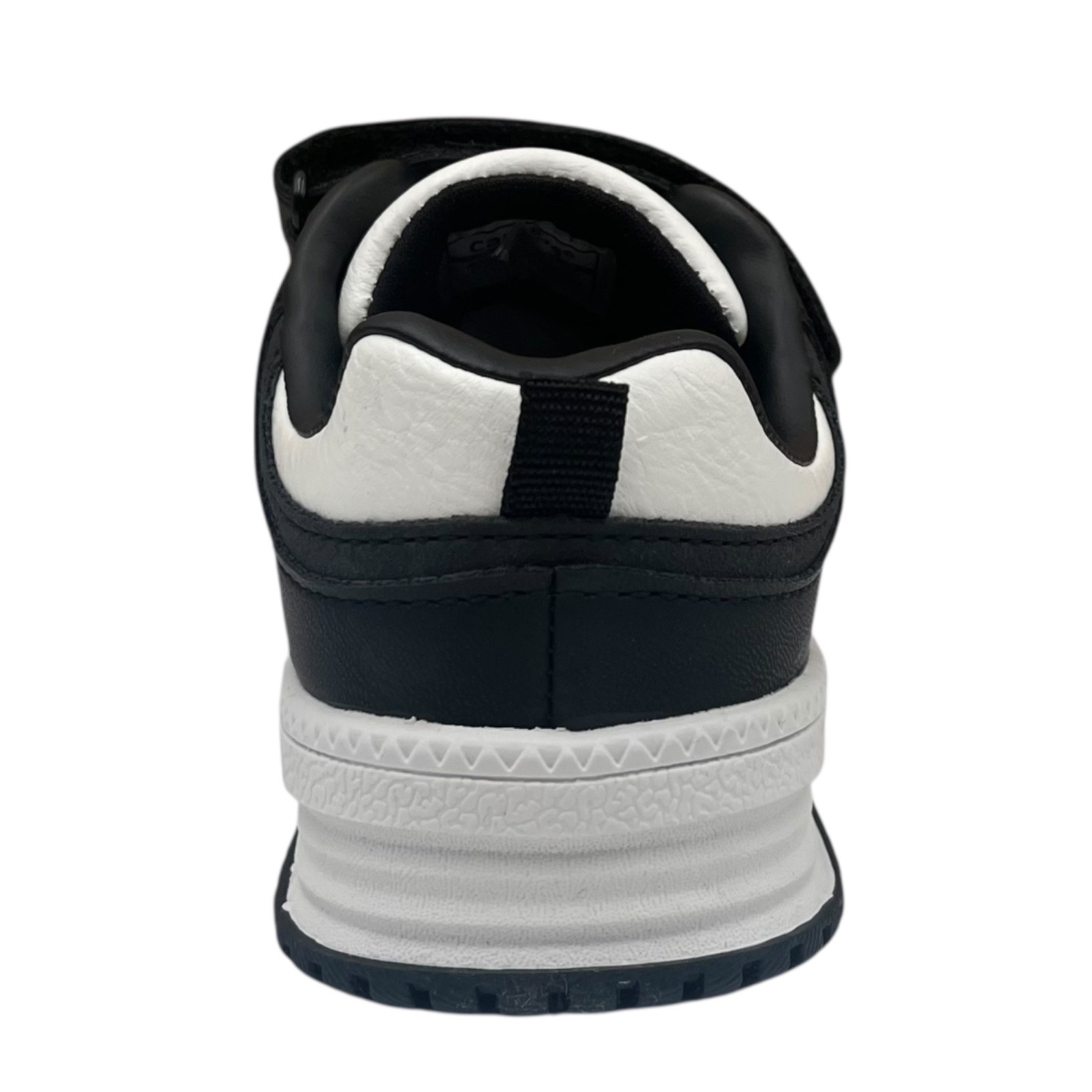 Carters Little Boys Ayngel Classic Style Slip-on Sneakers Size 11 Black White