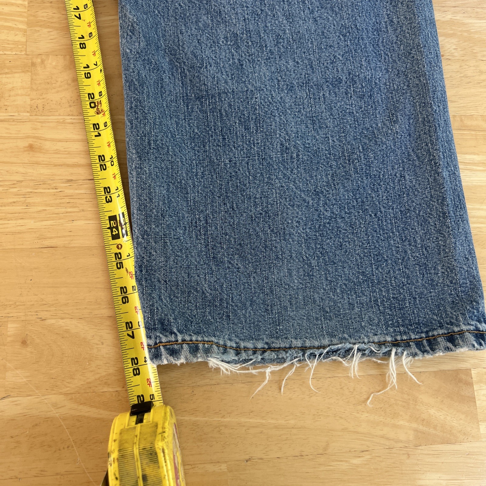Levis 569 Loose Straight Leg Jeans Mens 38×30 Light Wash Blue Denim 00569-4550