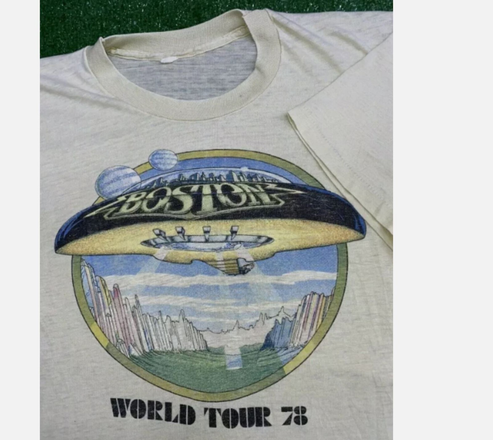 Rare Vintage Boston Rock Band 1978 World Tour Rock Funny White T Shirt