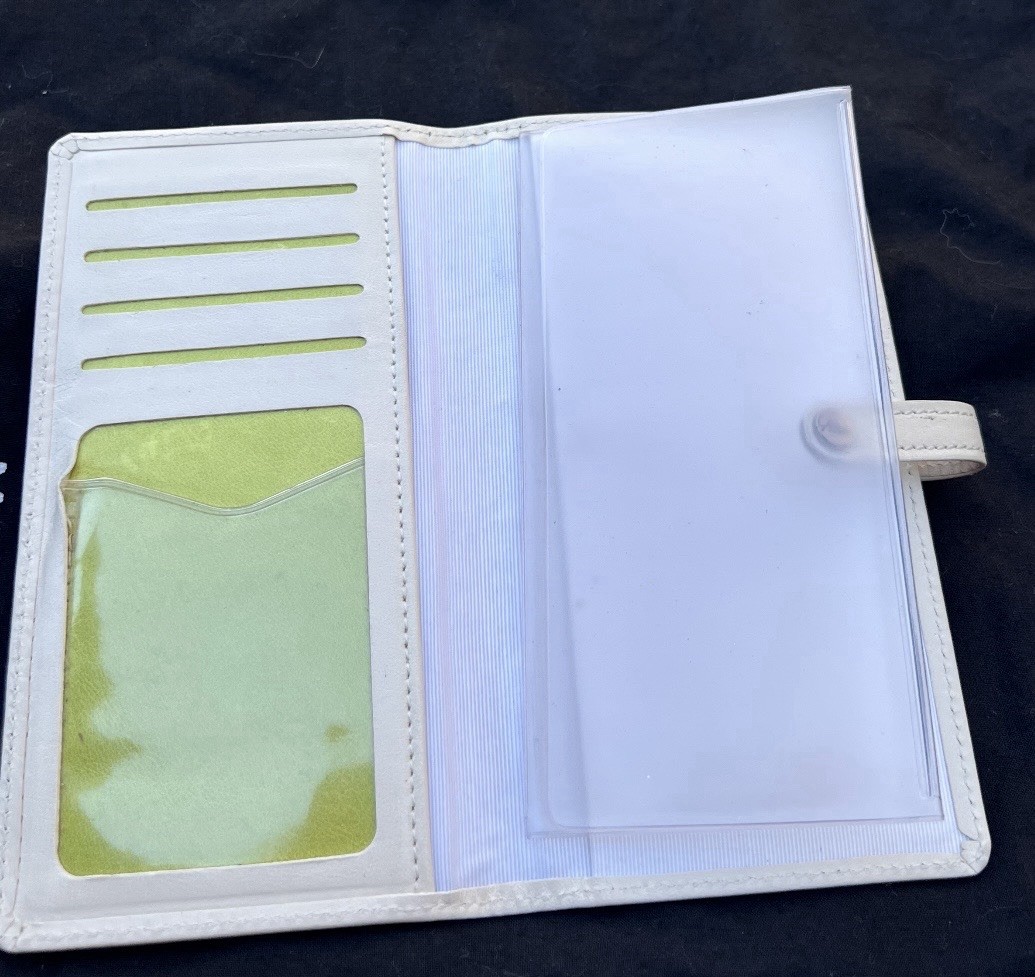 Abas leather wallet