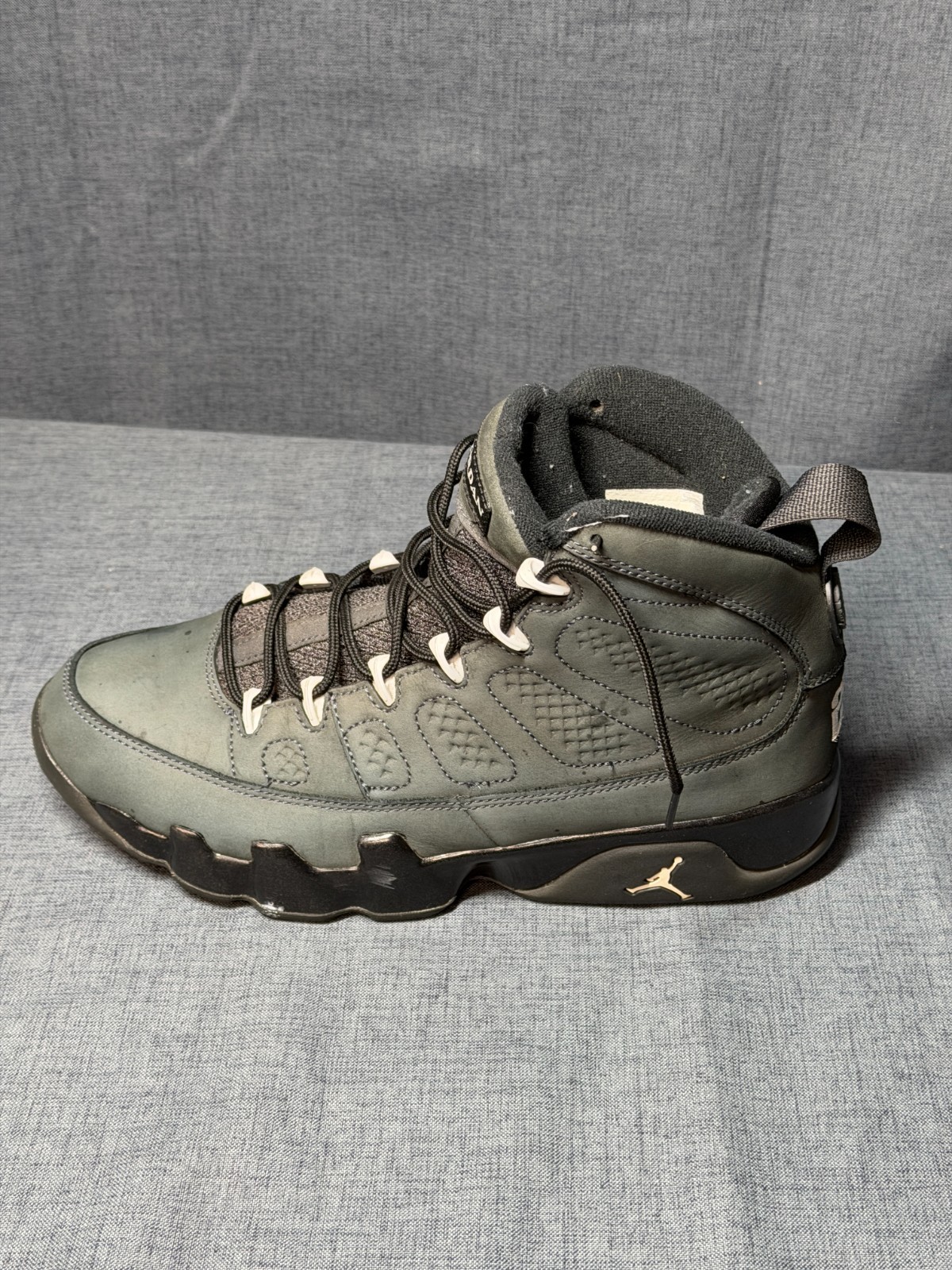 Size 8.5 – Air Jordan 9 Retro Anthracite Black & Grey) 302370-013