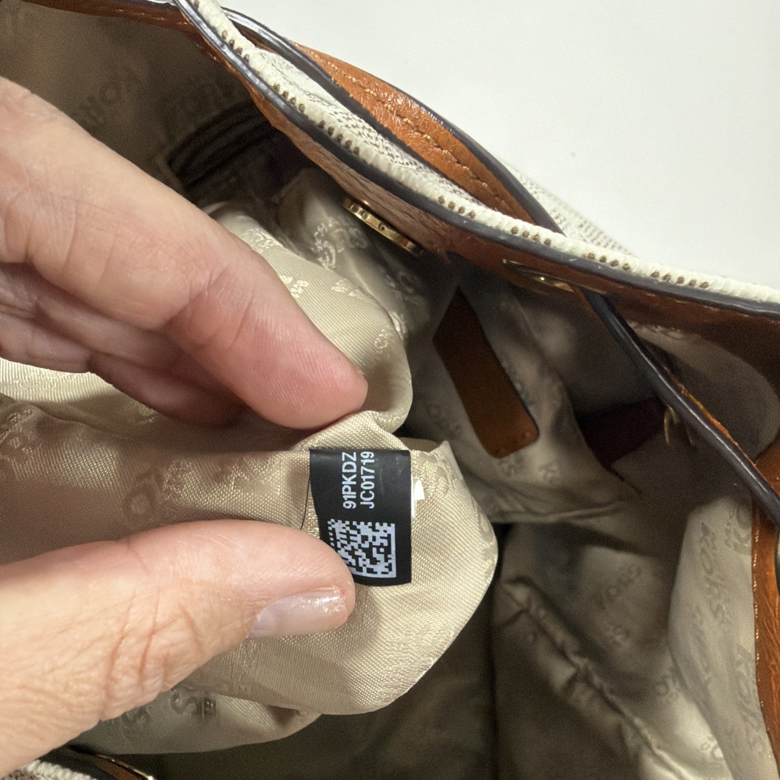 MICHAEL KORS MK Logo Drawstring Handbag