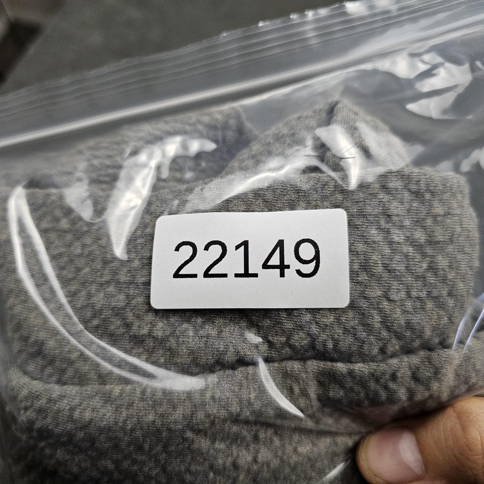 Lululemon At Ease Hoodie Mens Small Gray Textured Knit Pullover Zip Pockets