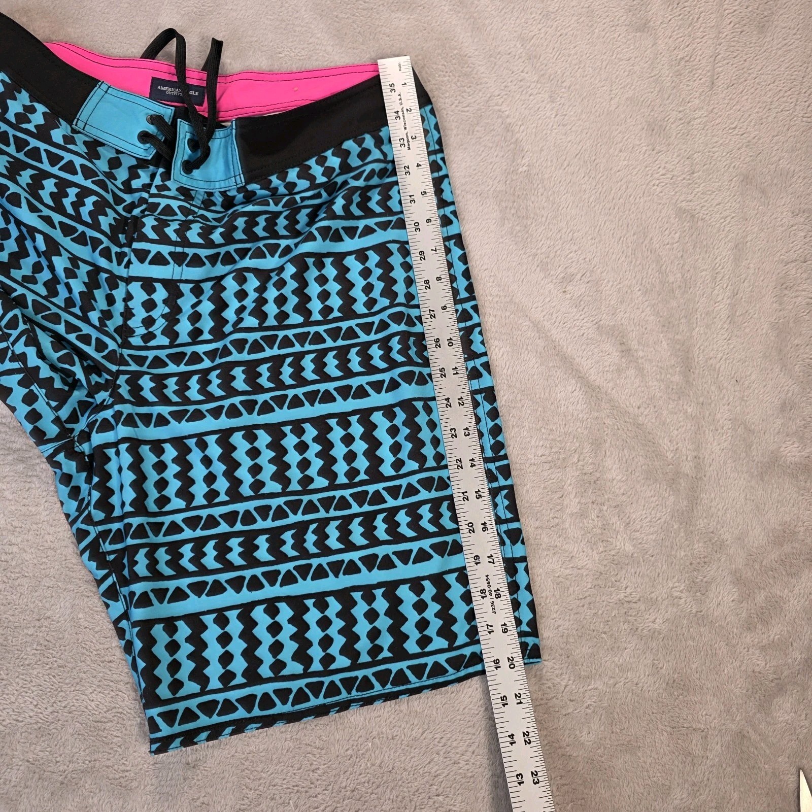 American Eagle Board Shorts Mens Large Blue Black Neon Beach Vacation Surf Sun