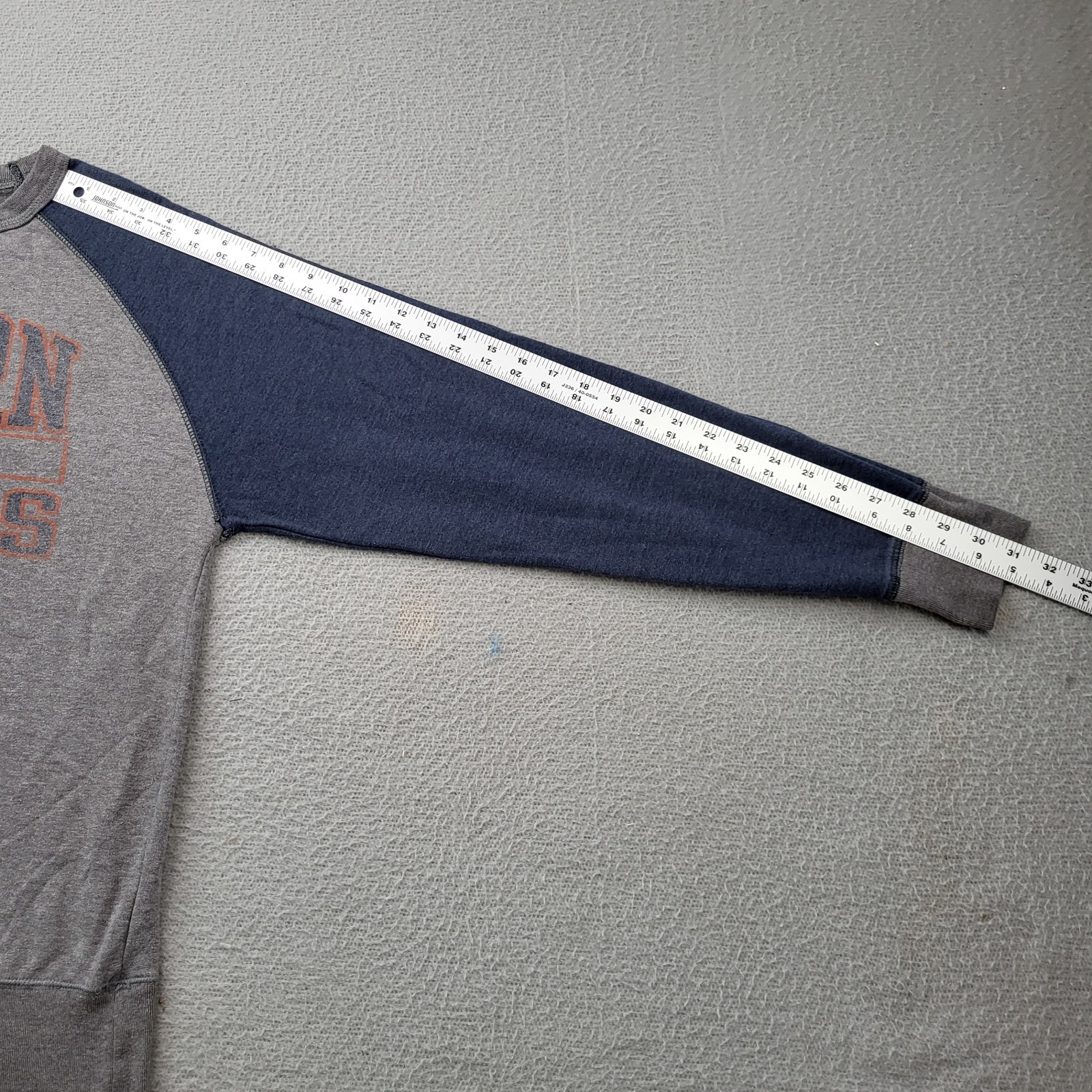 Auburn Tigers Alta Gracia Sweatshirt Mens Medium Gray Graphic Pullover