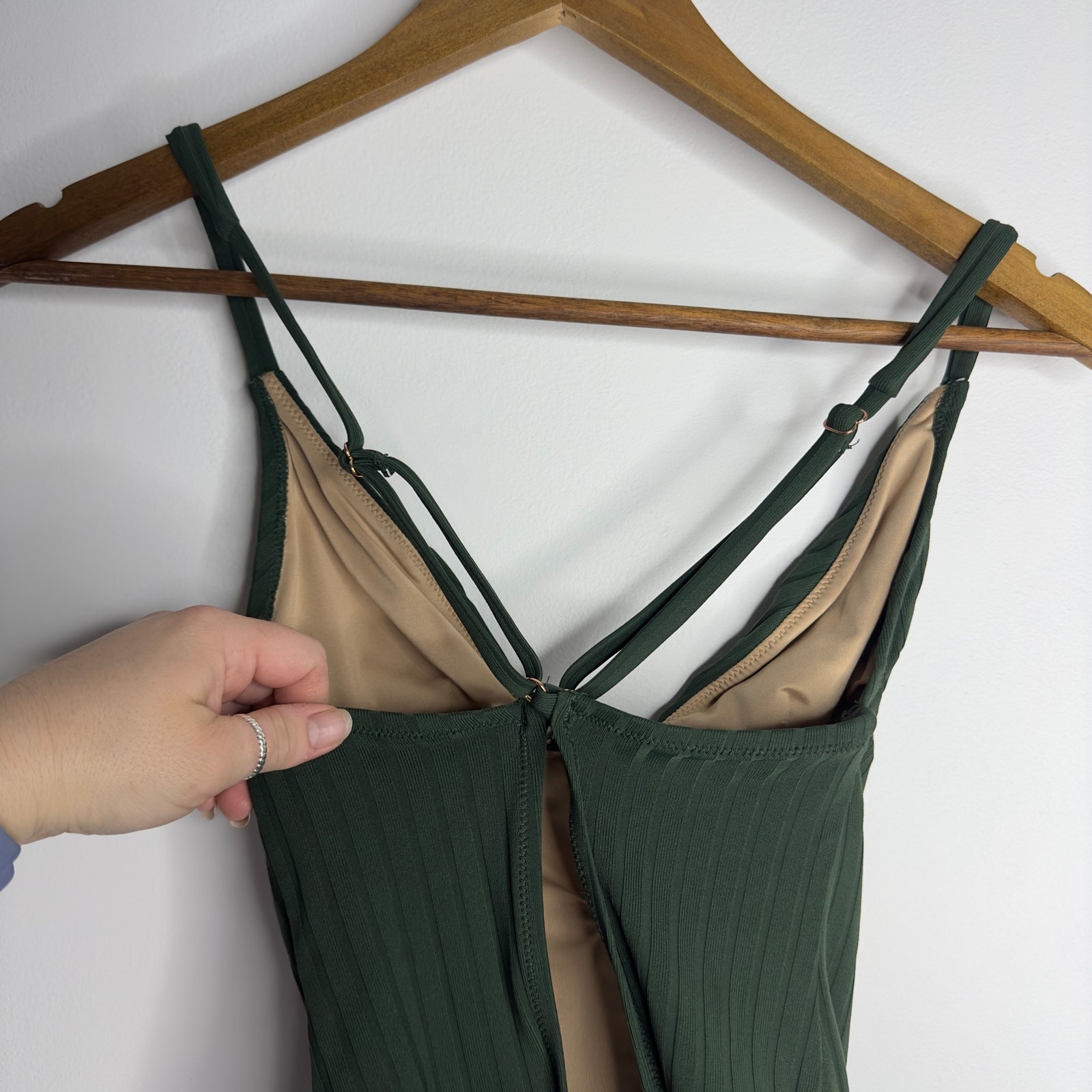 Shade & Shore Ribbed Deep V One Piece Swimsuit Green Strappy Back Size Small