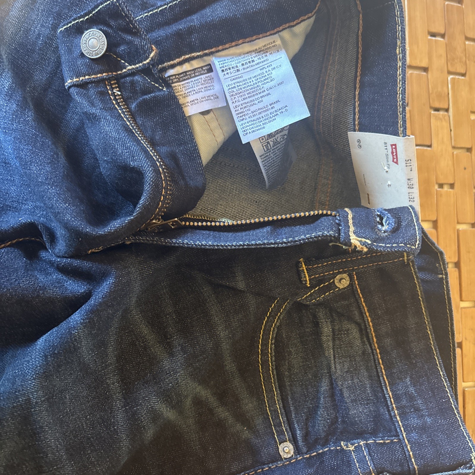 LEVI’S 511 MEN’S JEANS SIZE 30W 32L SLIM FIT BLUE SUPER SOFT FABRIC. NEW