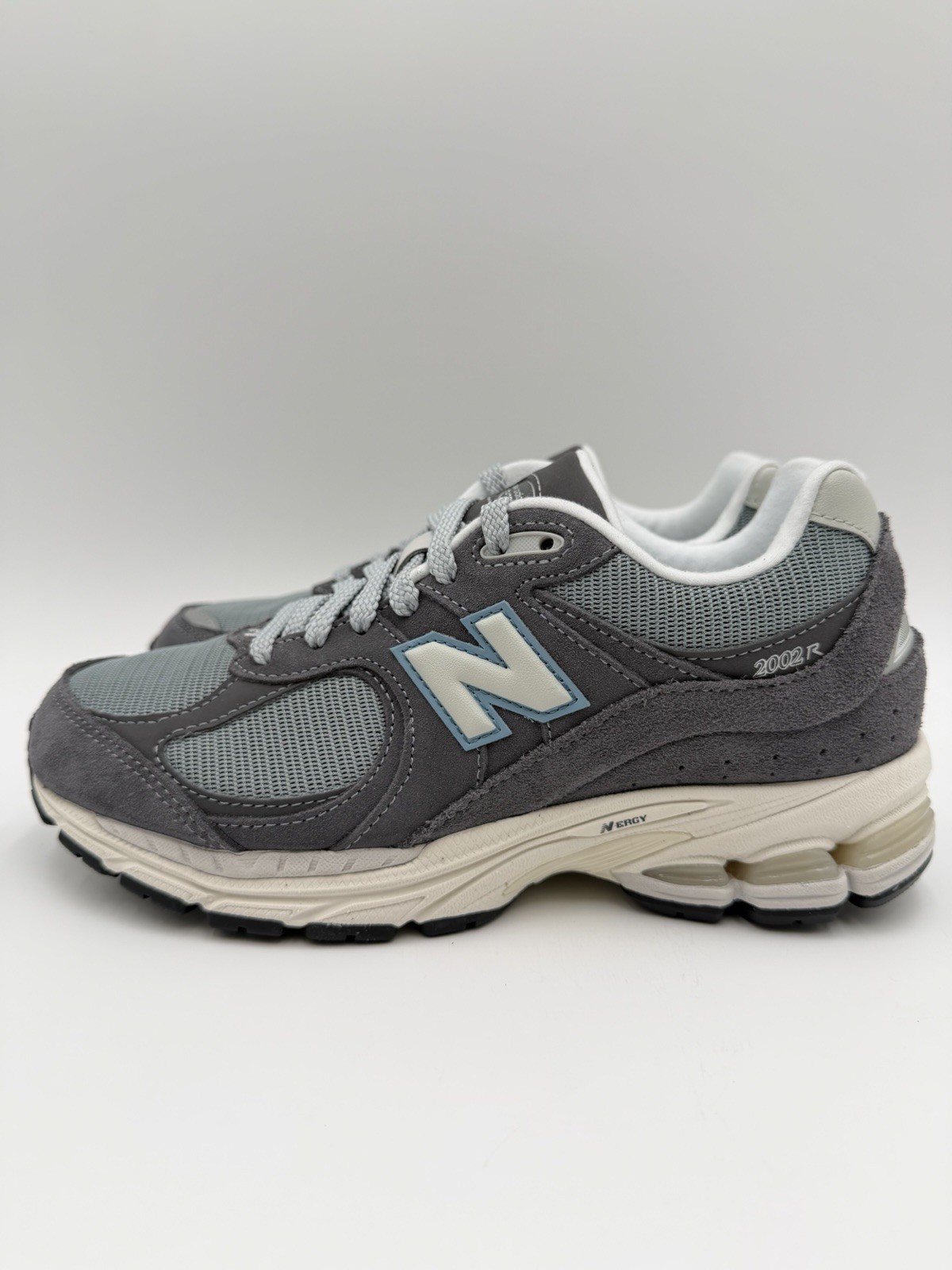 New Balance 2002R Size 6M 7.5W Blue Grey |M2002RFB|