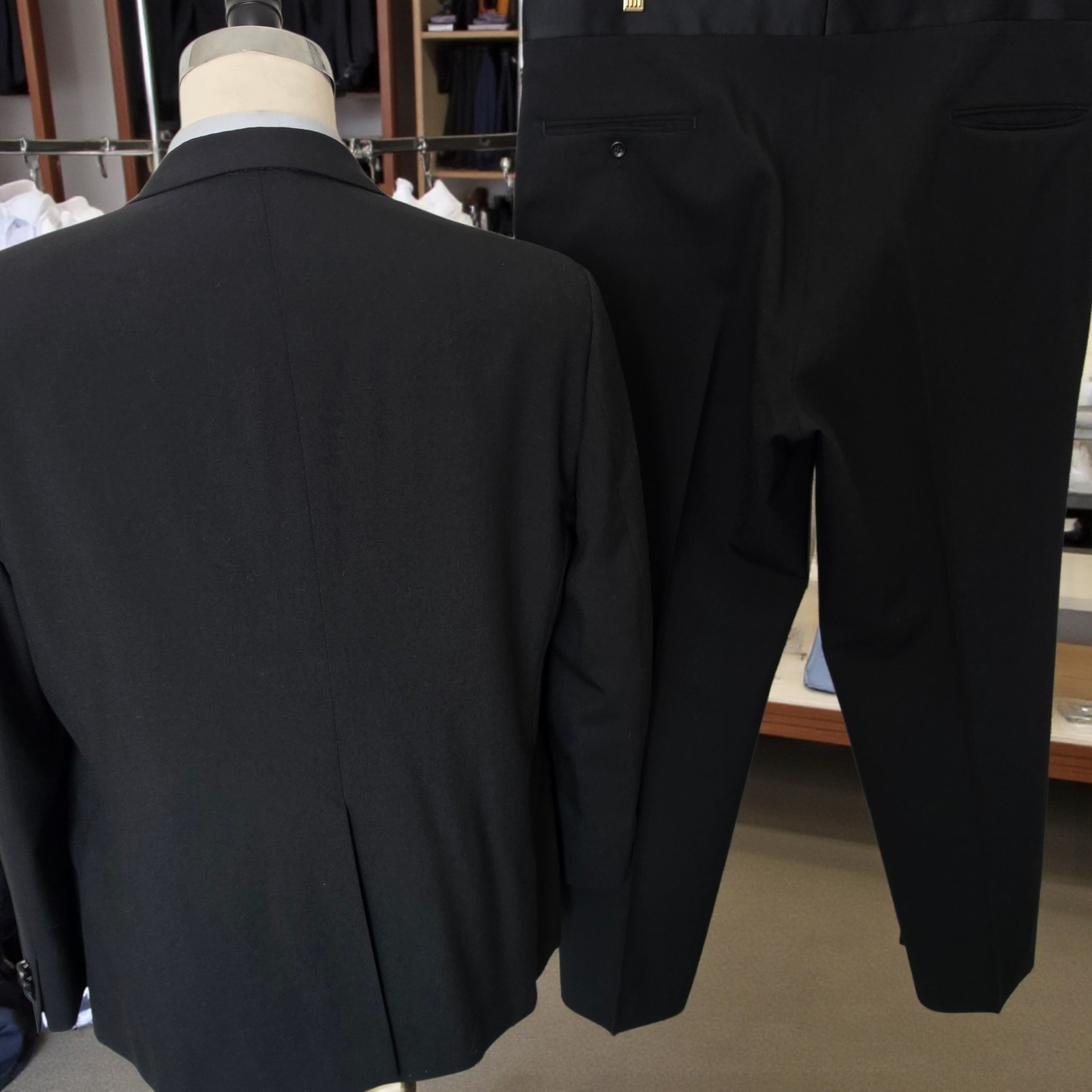 Vintage 1970s Tuxedo 44s 38×29 One Button Notch Lapel Bill Blass