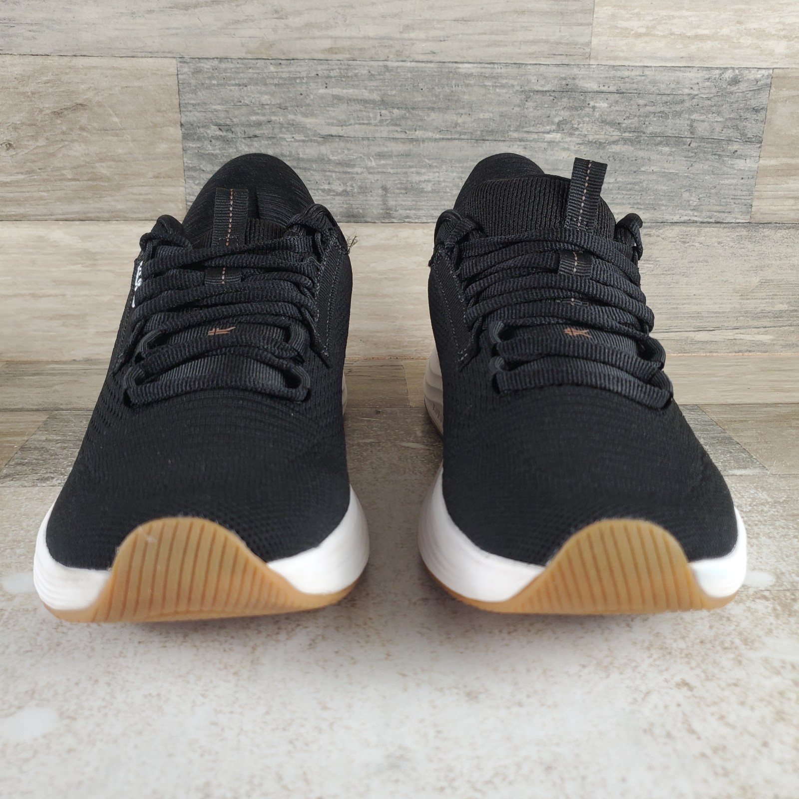 Kuru Atom 2 Womens Shoes Sz 8 W Running Jet Black Desert Tan Lace Up Sneakers
