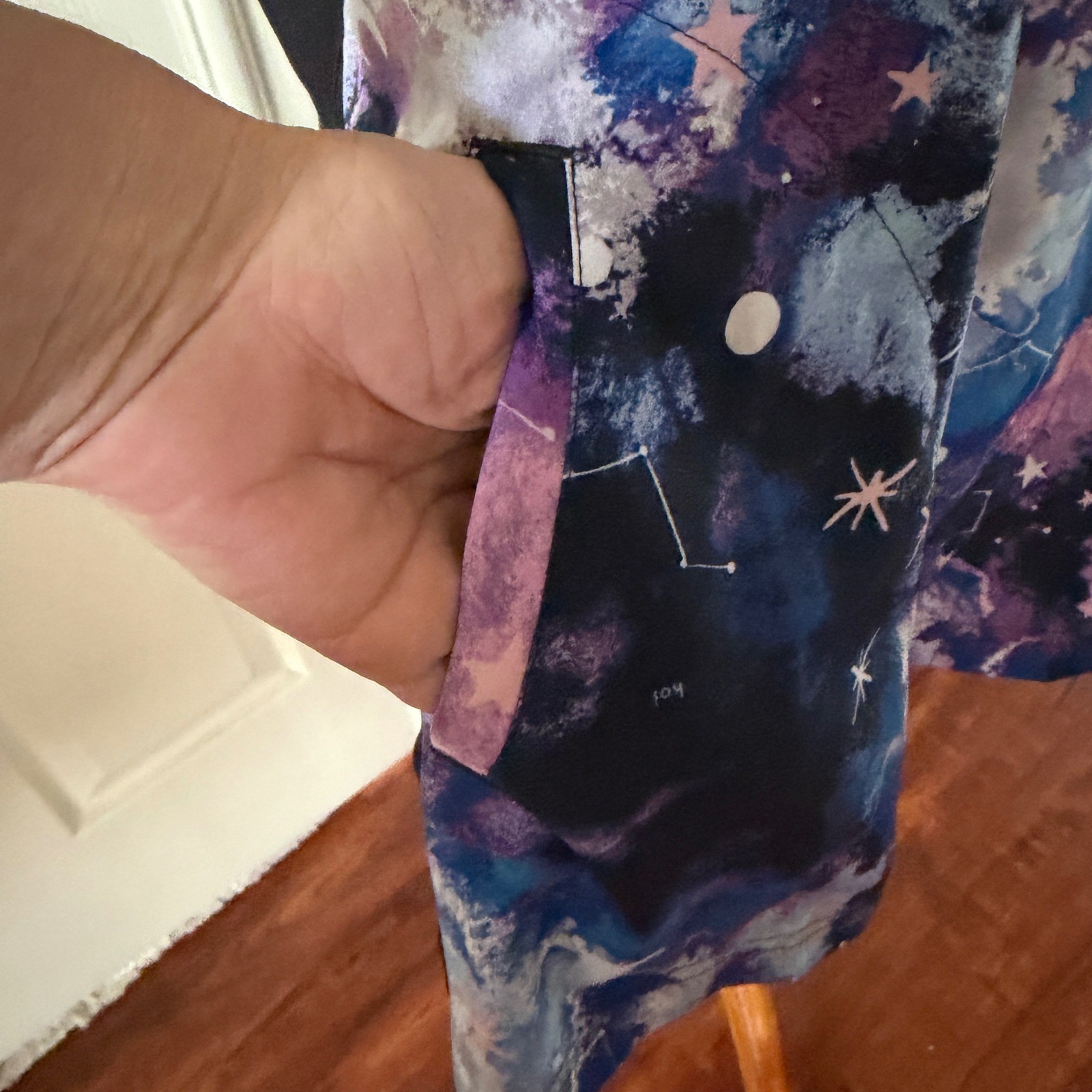 Koi Lite XL Galaxy Celestial Scrub TopPockets Stretch Side Panels Nurse Vet