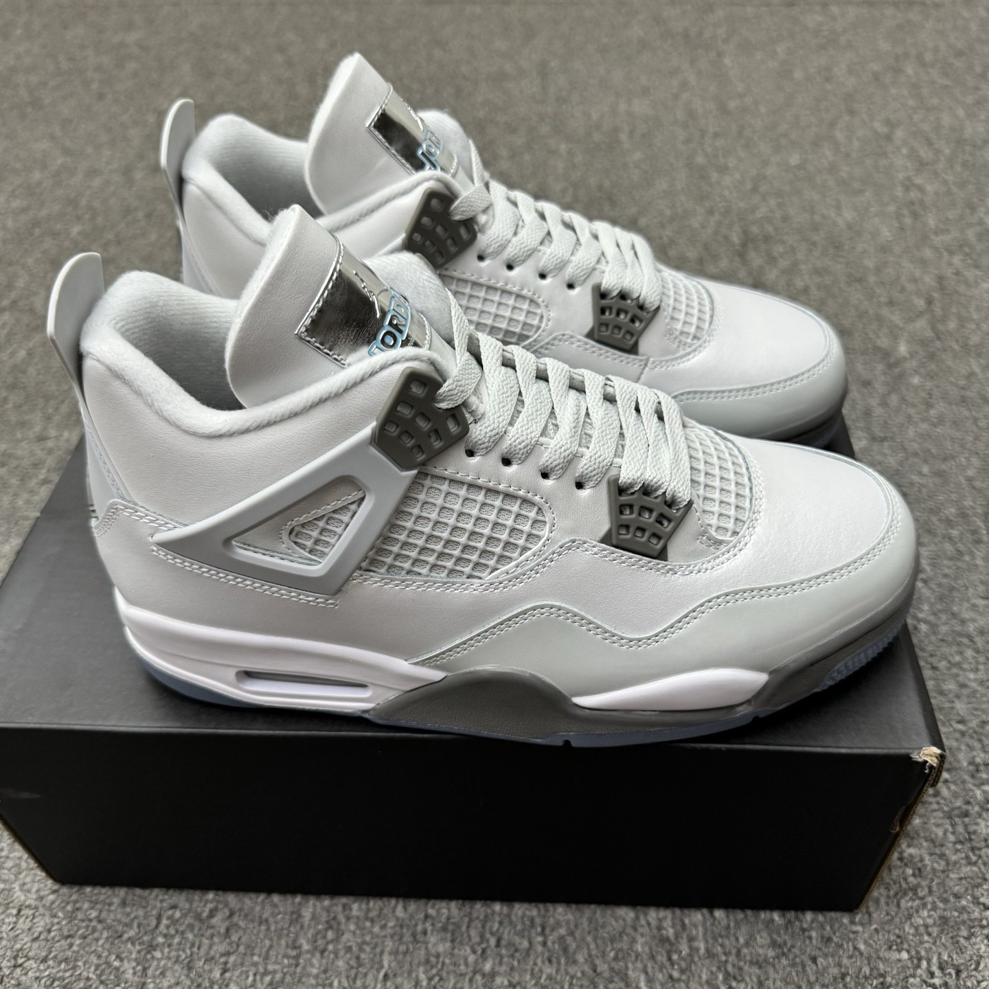 With Box AJ 4 Retro Photon Dust Blue Chill Men’s Size 4-13 HV4401-014