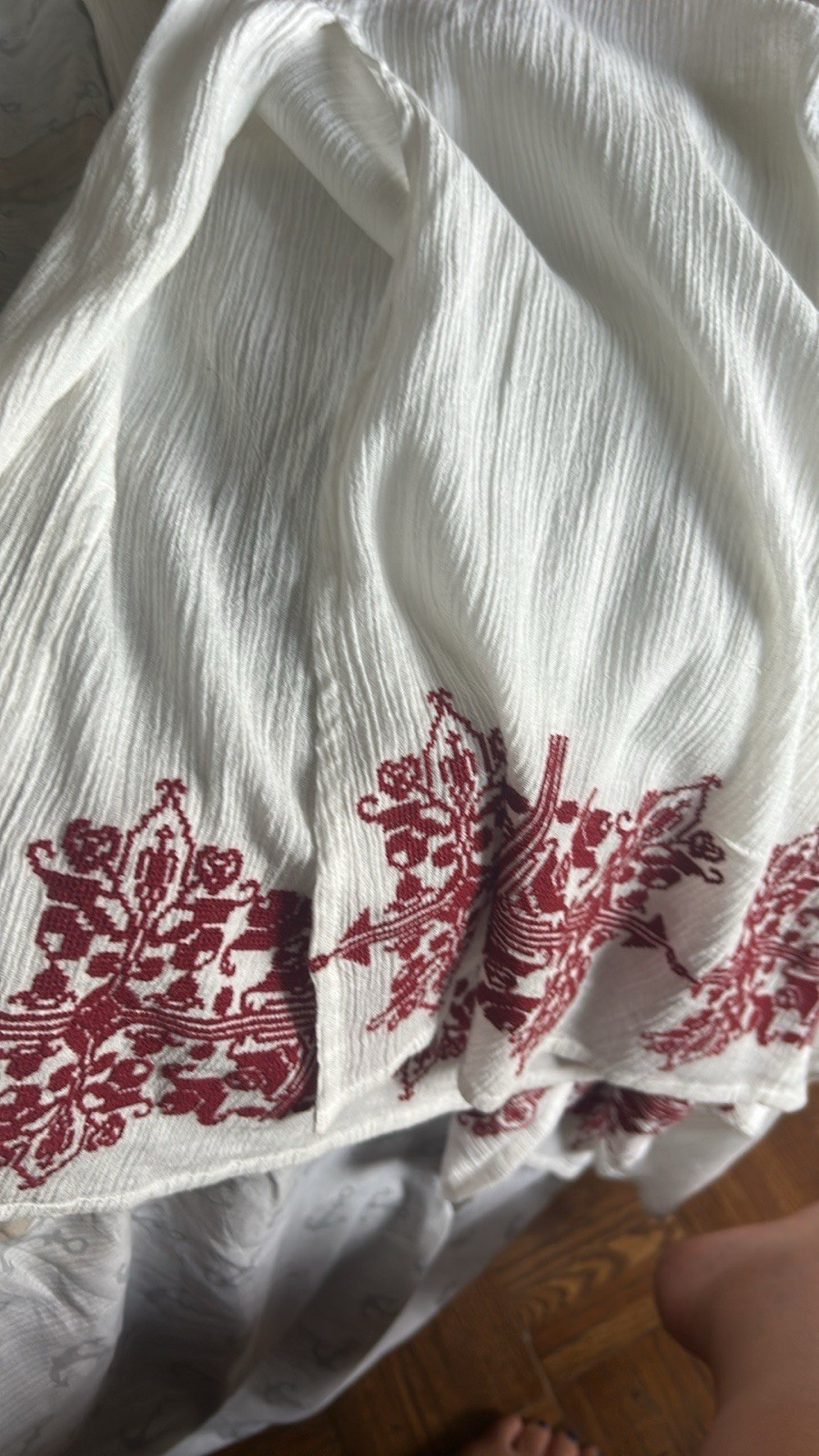 VICOLO Italian High Quality natural material Elegant WhiteRed Embroidered Dress