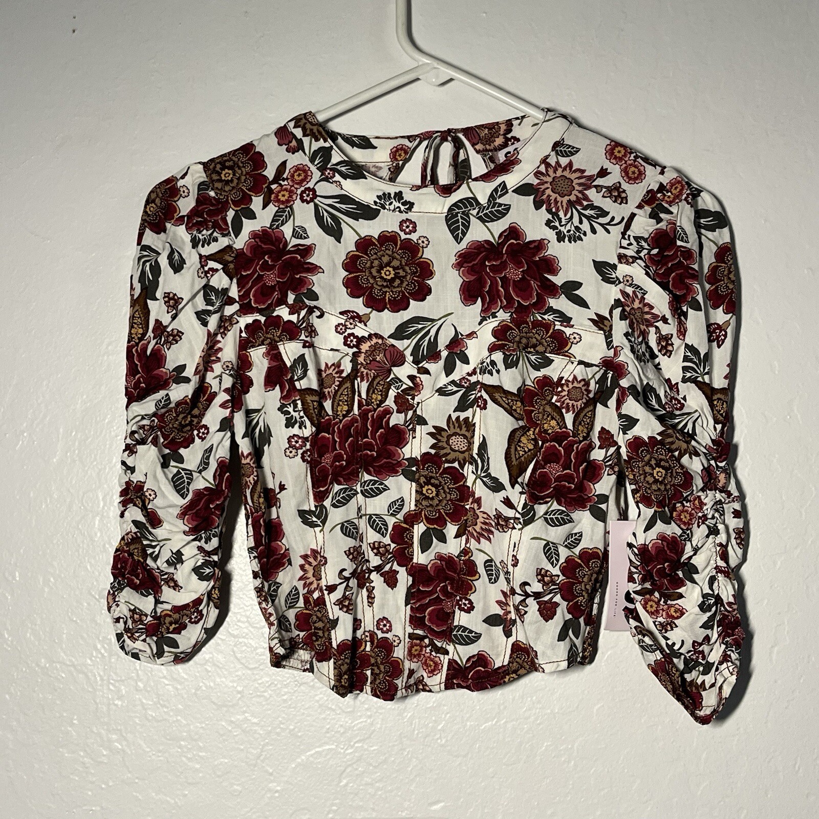 Kohl’s Floral Top Size XS Ivory Multicolor Seamed Bustier 3/4 Sleeve Smocked NWT