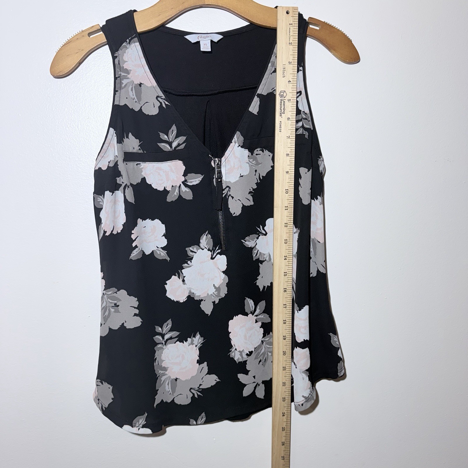 Candies Women’s Blouse Top Black Floral Sleeveless 1/4 Zip Stretch Size XS