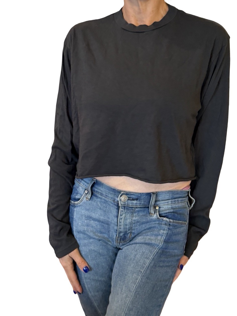 Perfectwhitetee CANDACE Tee T-Shirt Crop Long Sleeve Charcoal Capsule Basic L