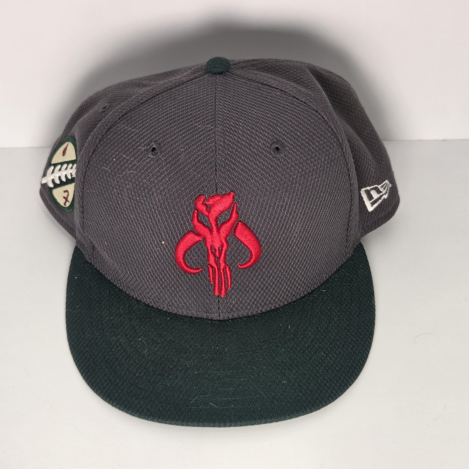 Star Wars Hat Mens Gray 59FIFTY New Era Fitted Cap Size 8 Mandalorian Boba Fett