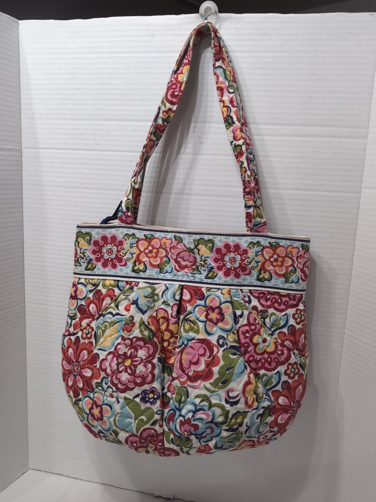VERA BRADLEY Garden Hope Purse 12”x12”x 4.5″ 2 Front Pockets Zip Closure READ