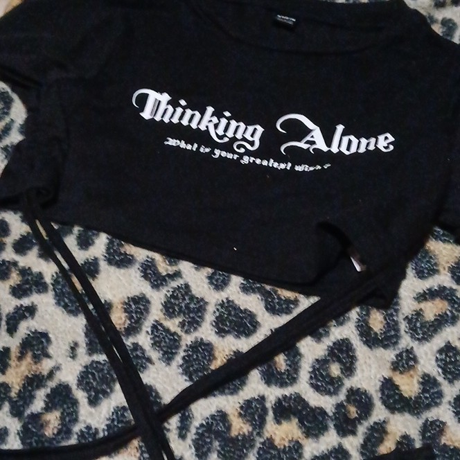 Women’s Black Cropped Graphic Crew Neck Pullover Top Short Sleeve Size L