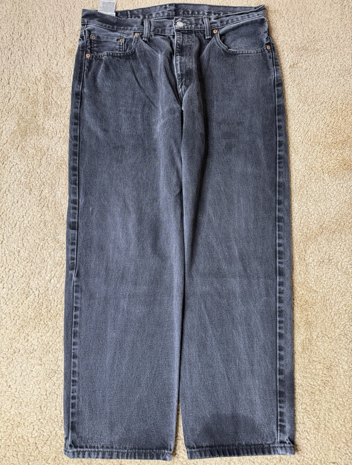 Levi’s Men’s Relaxed Straight Jeans Gray Charcoal Wash Denim, 5-Pocket