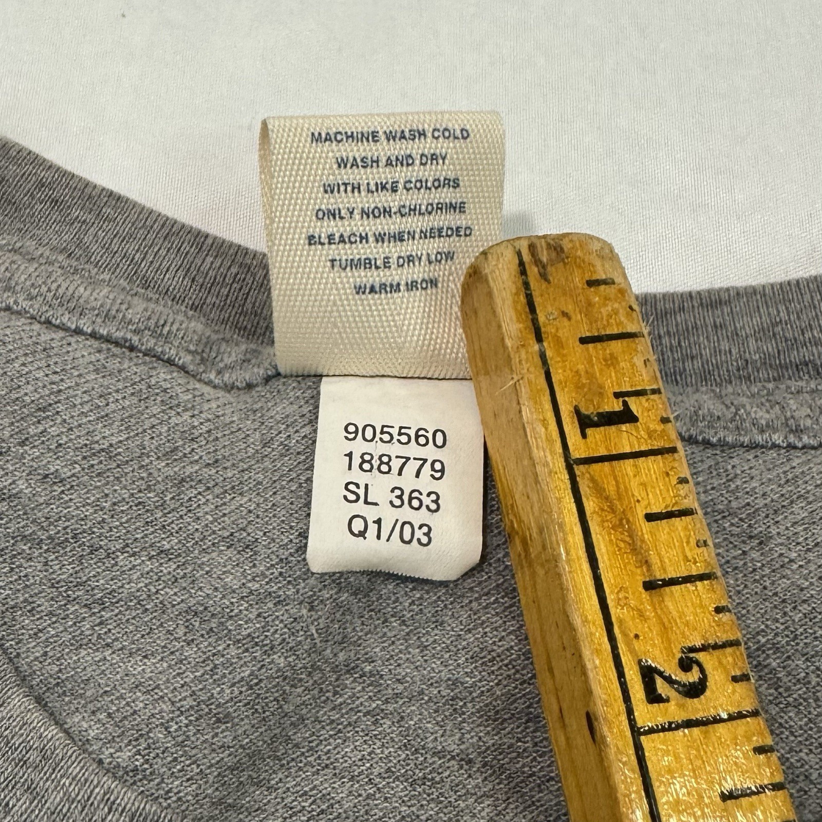 VTG 2003 Y2K Old Navy Horizontal Stripe T-Shirt Men’s L Normcore Gray Pullover