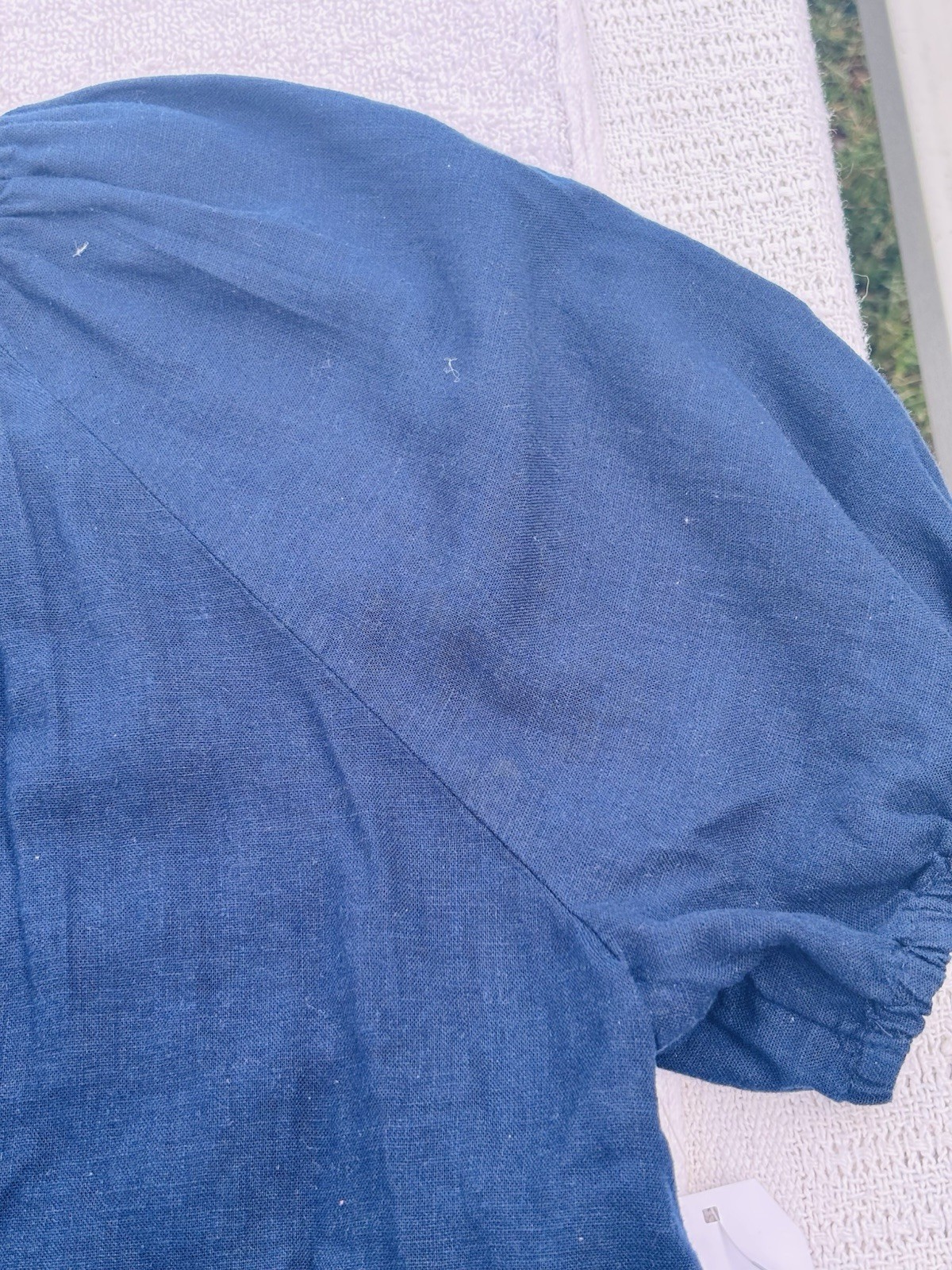 New Time and Tru Blue Linen Blend Scalloped Hem Blouse – Size XL (16-18)