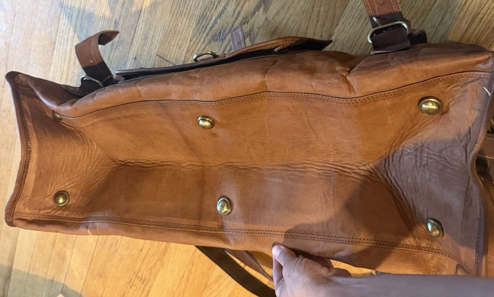 MaheTri Large Leather Messenger Bag – 26” Travel Weekender
