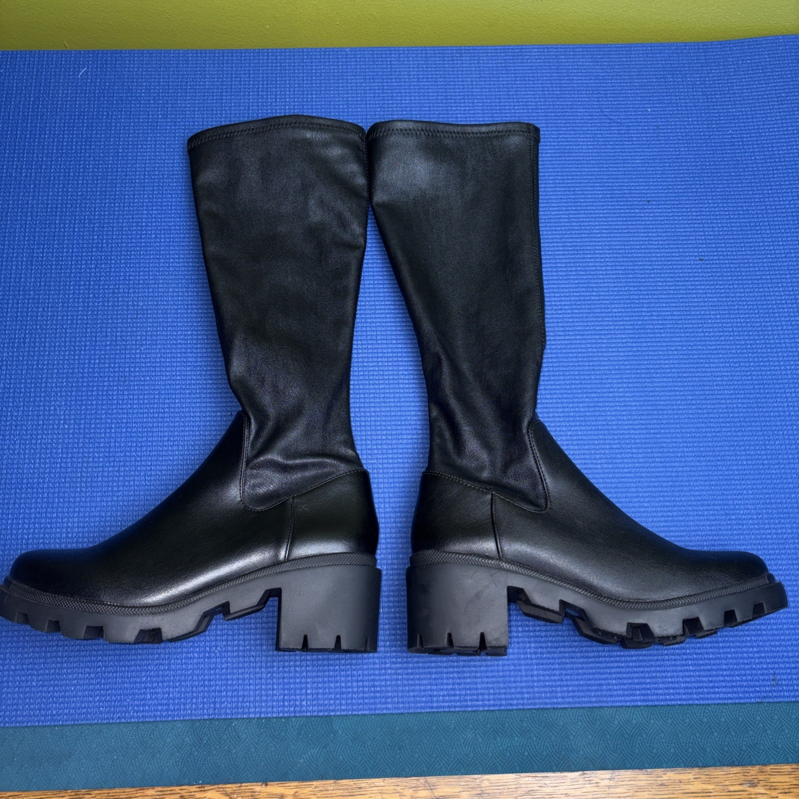 Steve Madden Women’s Aberdeen Lug Sole Platform Knee High Tall Boot Size 9M