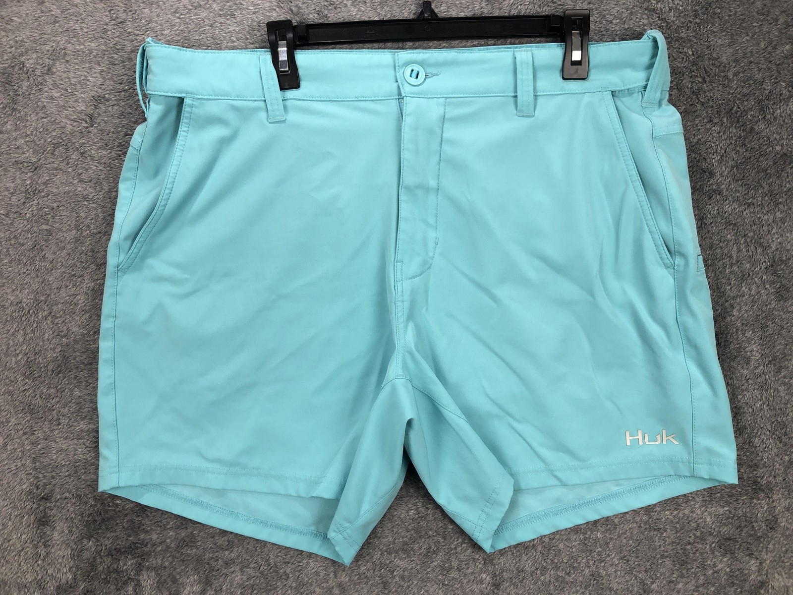 Huk Shorts Mens 2XL Blue Performance Fishing Stretch Quick Dry 5 Inseam Summer