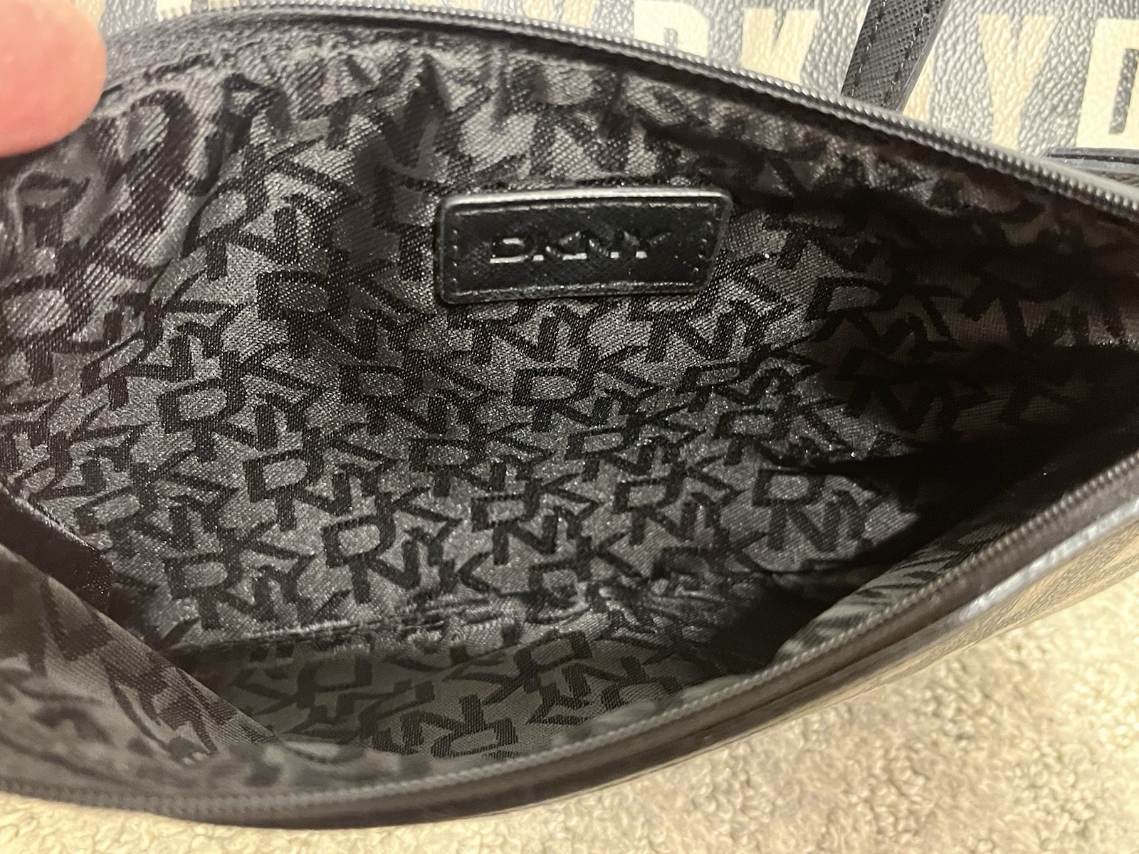 DKNY Tote Bag With Yellow Taxi Interior & Bonus Bag New York City Travel Career