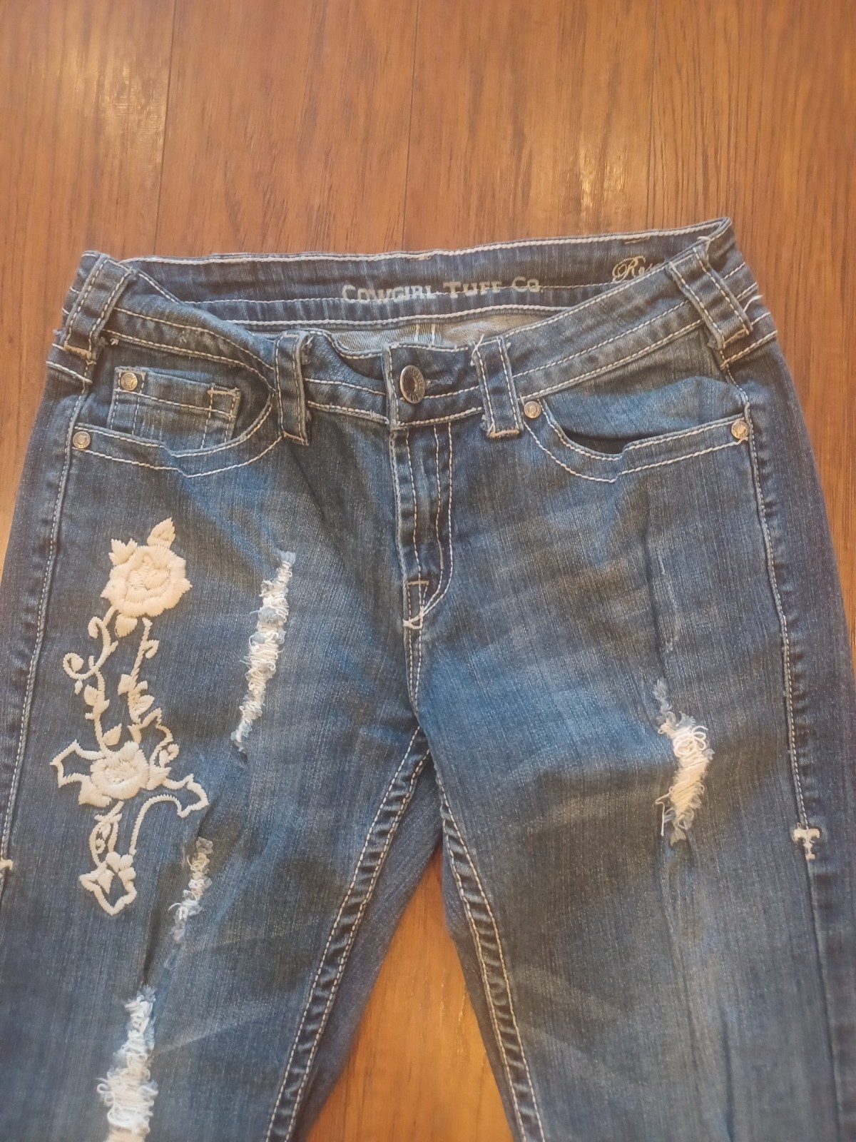 🤍🌹✝️🤍COWGIRL TUFF ROSES & TRUTH BOOTCUT JEANS 28×36