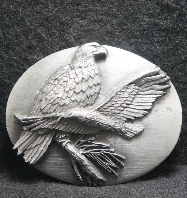 WI07118 GOOD VINTAGE 1990 **EAGLES** BIRD ANIMAL ARTWORK MENS PEWTER BELT BUCKLE