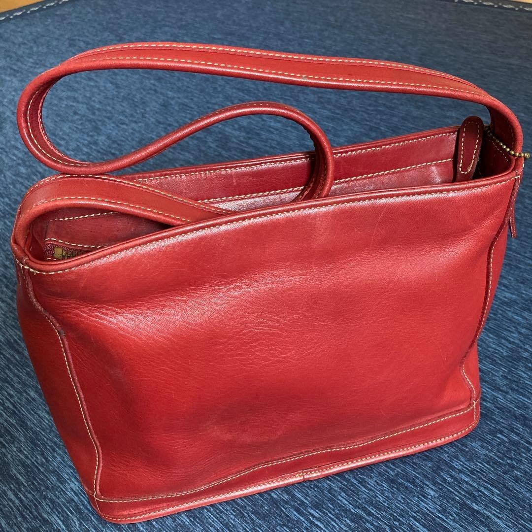 COACH Red Leather Shoulder Bag 9310 Vintage Womens Gold Hardware 11.4in