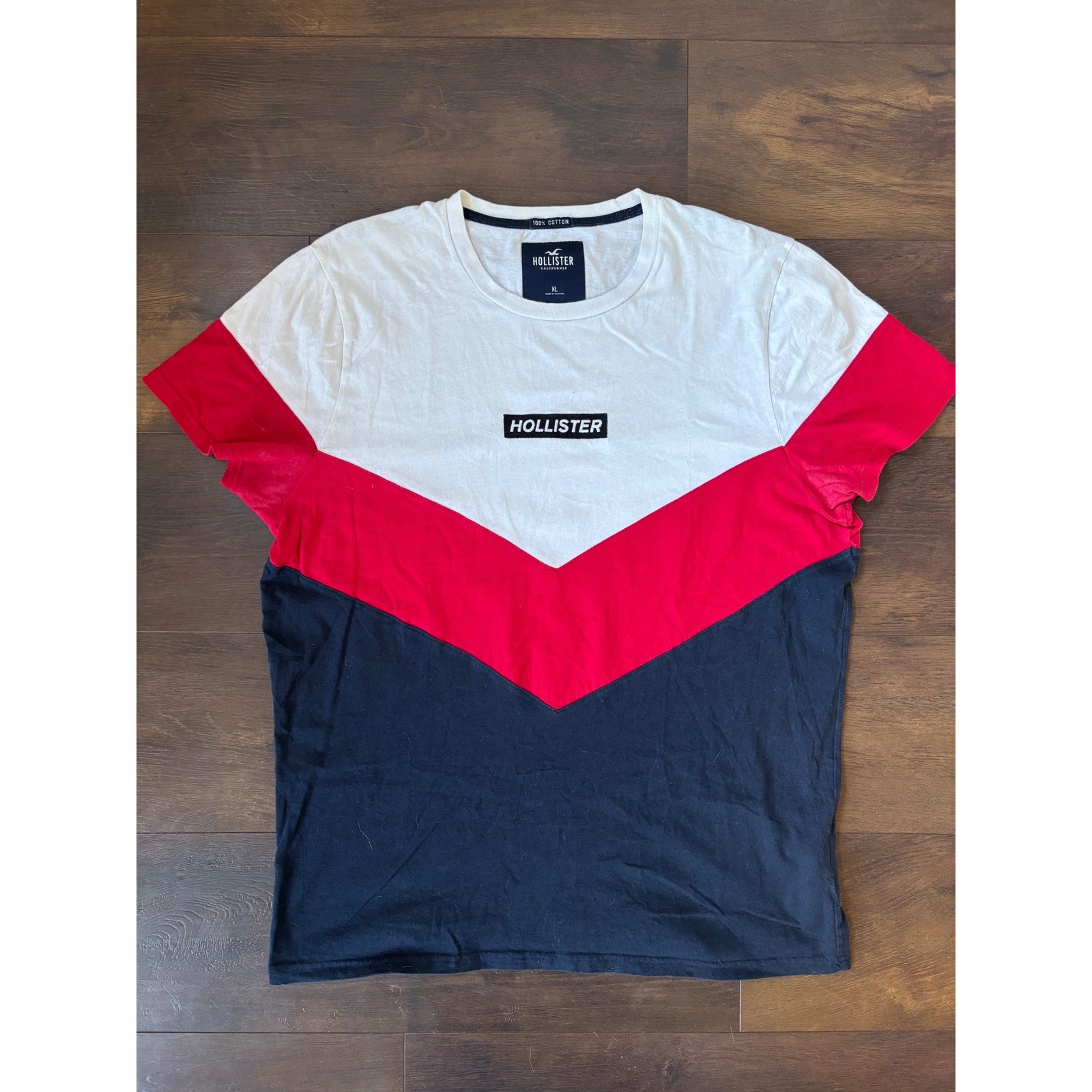 Hollister Mens XL Colorblock Chevron Logo T-Shirt White Red Navy Blue 32302236