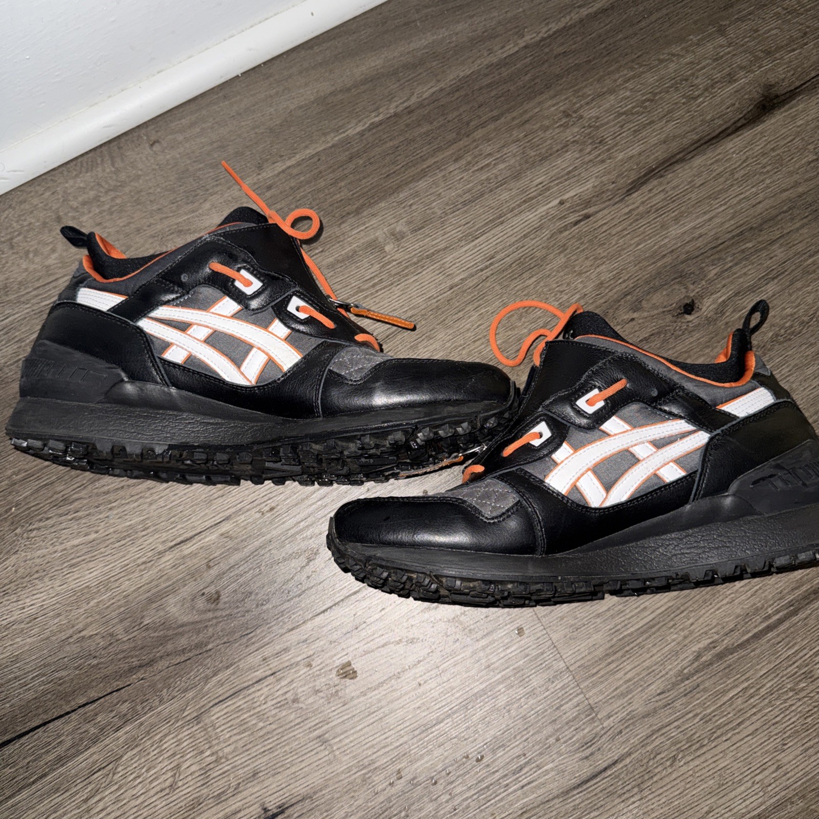 ASICS Gel Lyte Zip MT Hiking Boots Black Bomber Orange Quickstrike Mens Size 11