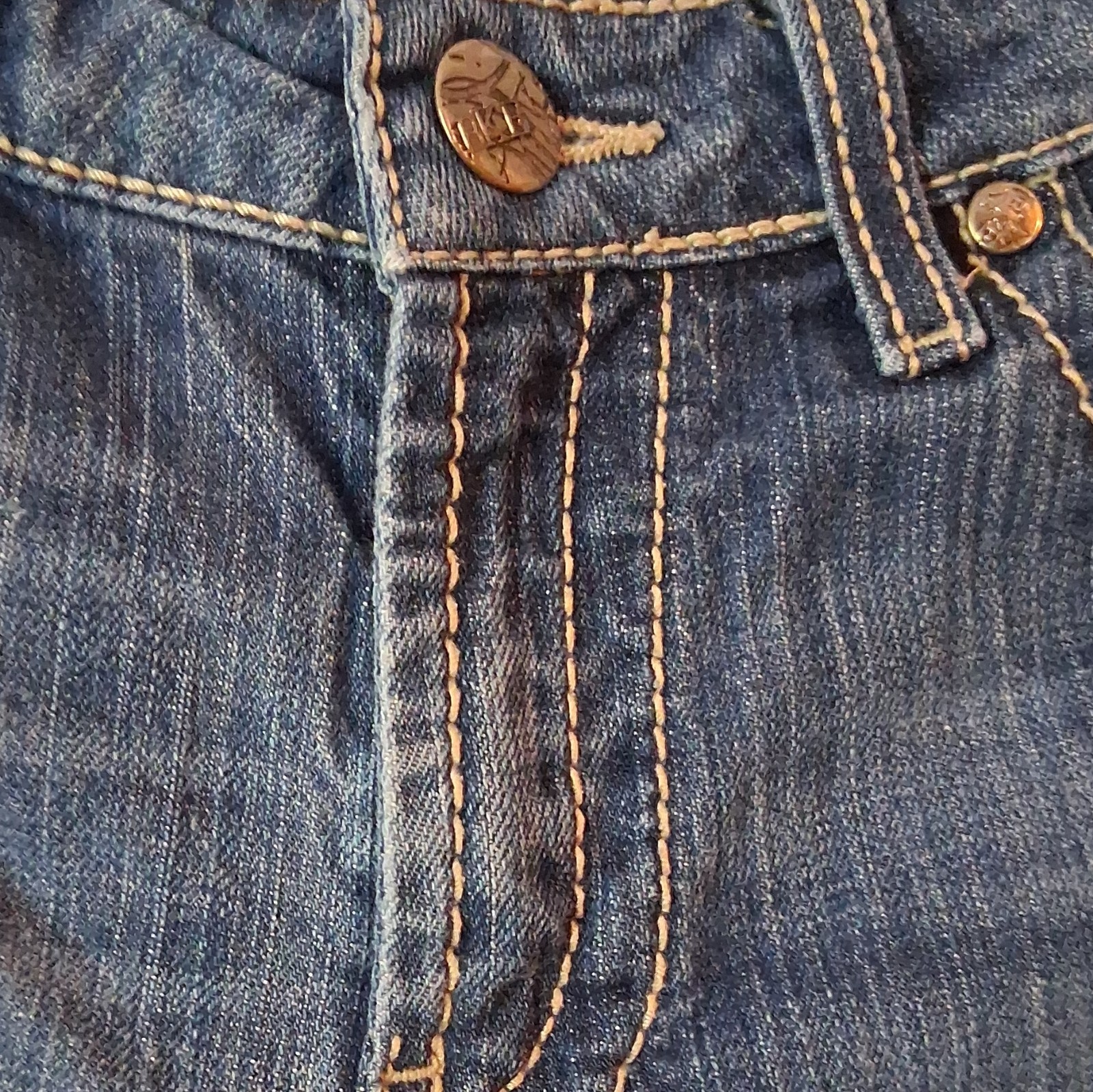 BKE Women’s Bootcut Jeans Blue Medium Wash Low Rise 5-Pocket Button Accents