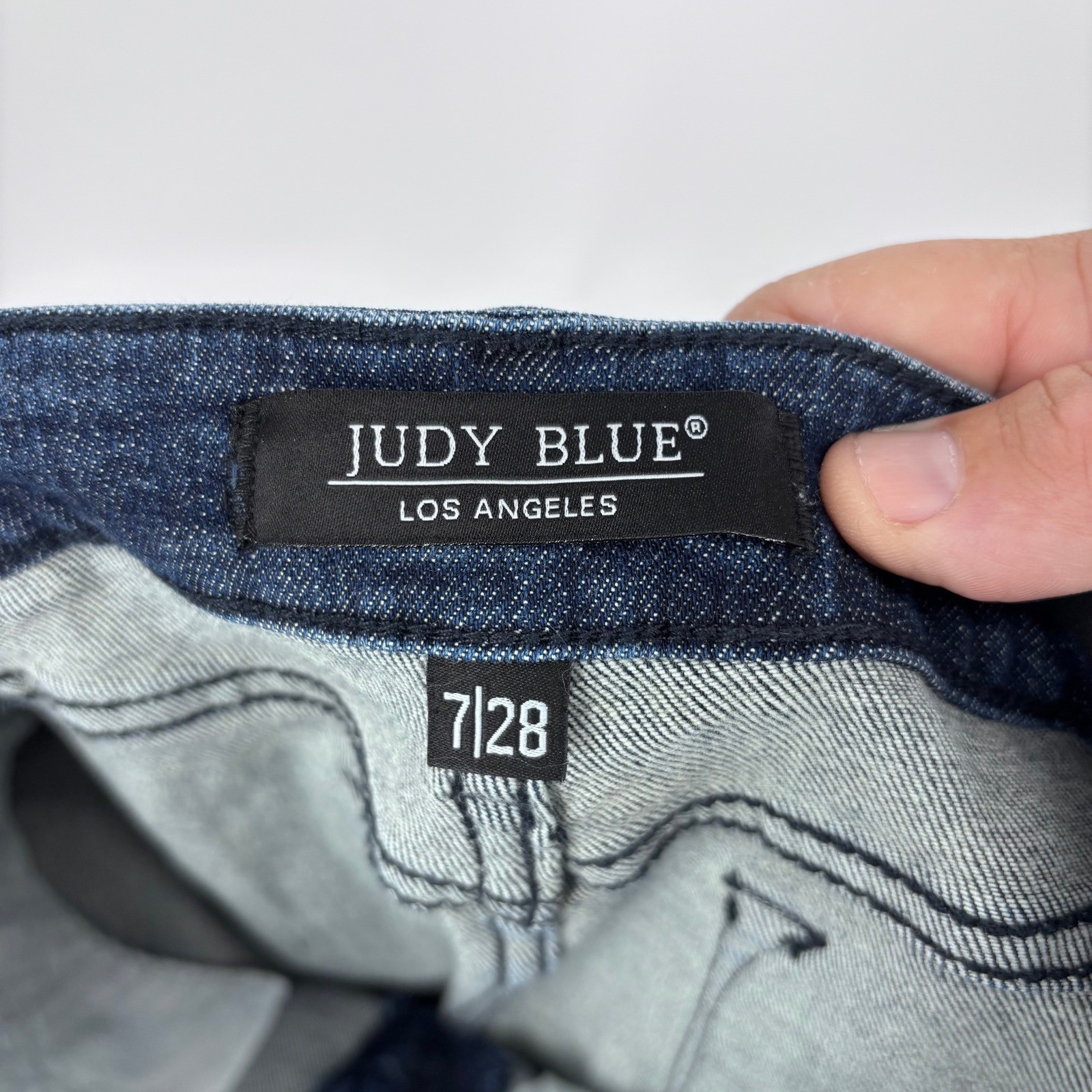 Judy Blue High Waist Raw Hem Relaxed Fit Jeans Sz 7/28 Cropped Distressed NEW