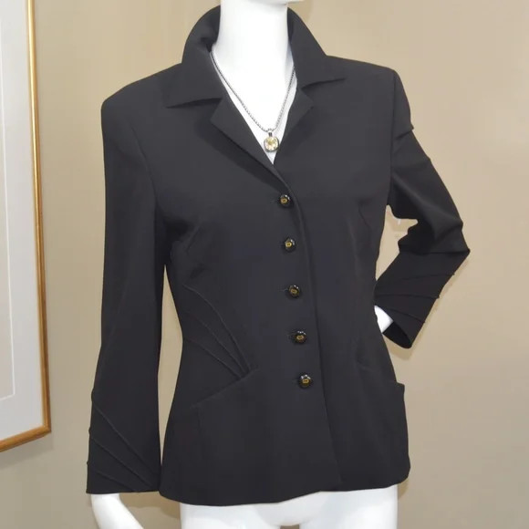 Escada EU 36 / US 4 – Fully Lined –Excellent Condition