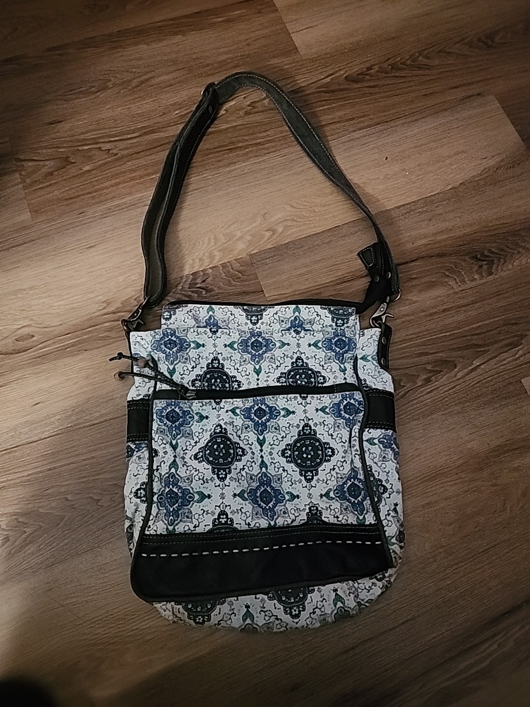 Myra Starsite Ranch Shoulder Bag