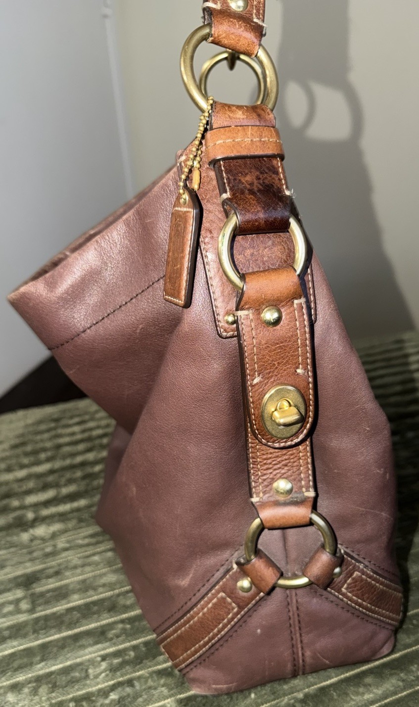 Coach Women’s Large Brown Shoulder Bag Zip, Gold/Brass Hardware Charm Pockets